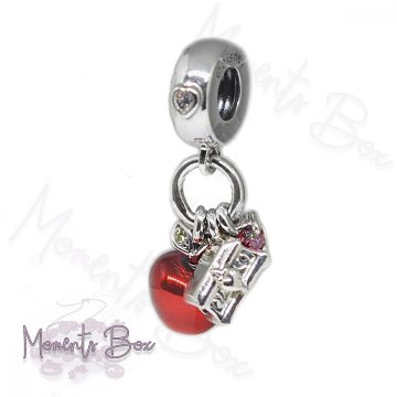 Disney, Hófehérke almája és szíve függő