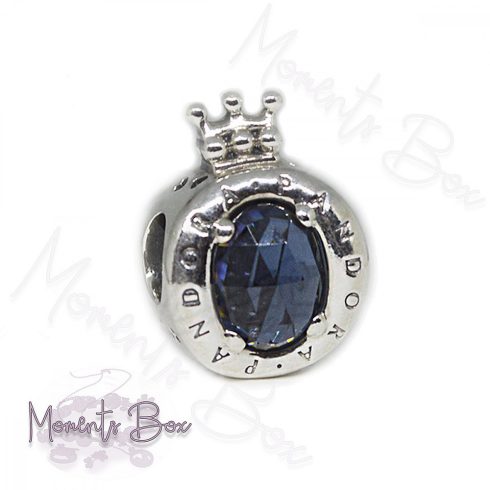 Pandora Ragyogó, kék koronás O charm 798266NMB
